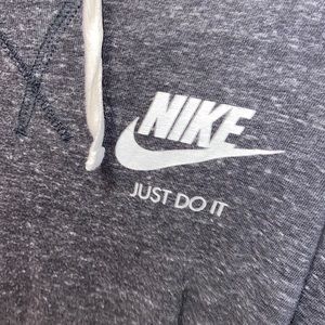 nike grey sweater 🤍